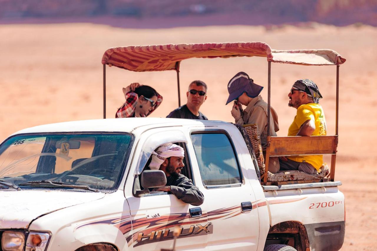 Magic Bedouin Star & Tours Hotel Wadi Rum Exterior photo