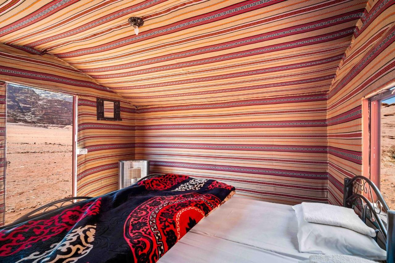 Magic Bedouin Star & Tours Hotel Wadi Rum Exterior photo