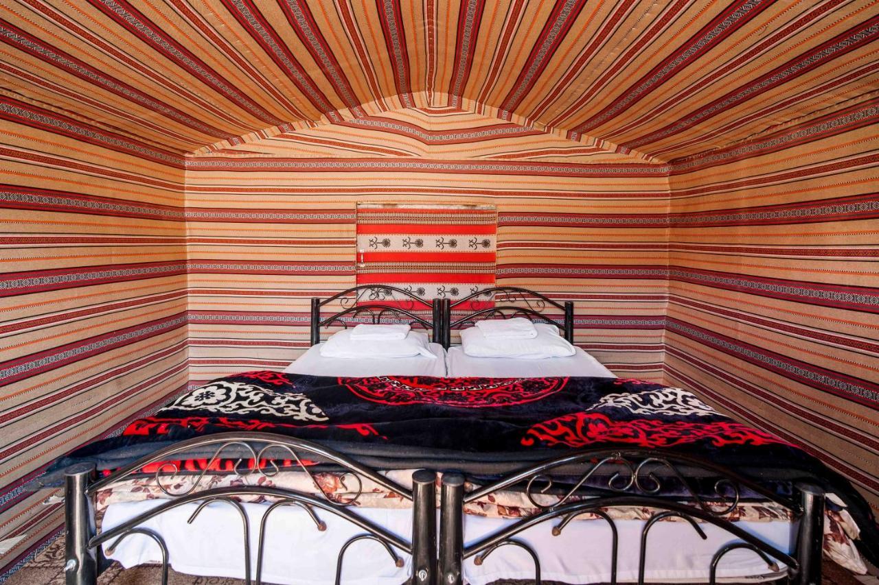 Magic Bedouin Star & Tours Hotel Wadi Rum Exterior photo