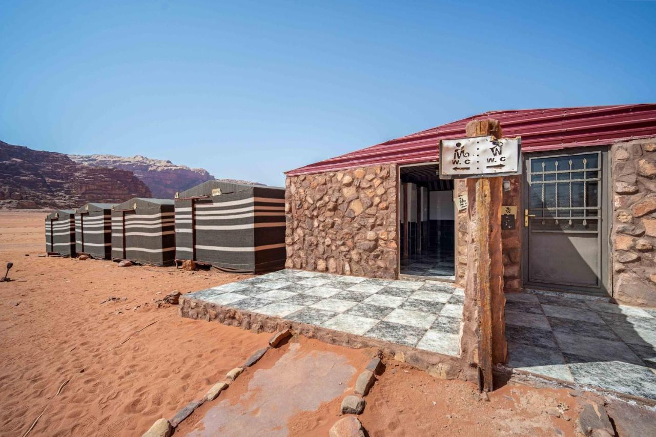 Magic Bedouin Star & Tours Hotel Wadi Rum Exterior photo