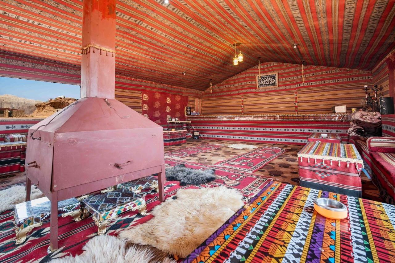 Magic Bedouin Star & Tours Hotel Wadi Rum Exterior photo