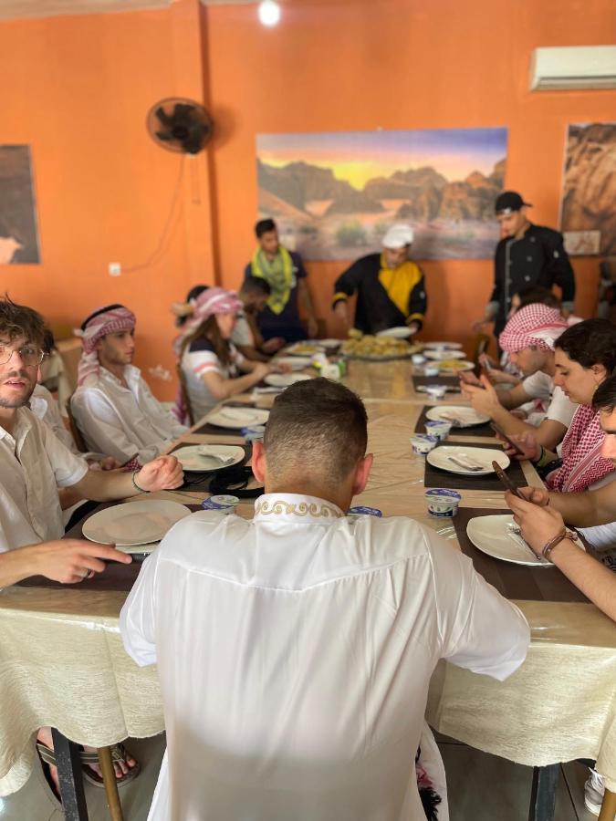 Magic Bedouin Star & Tours Hotel Wadi Rum Exterior photo