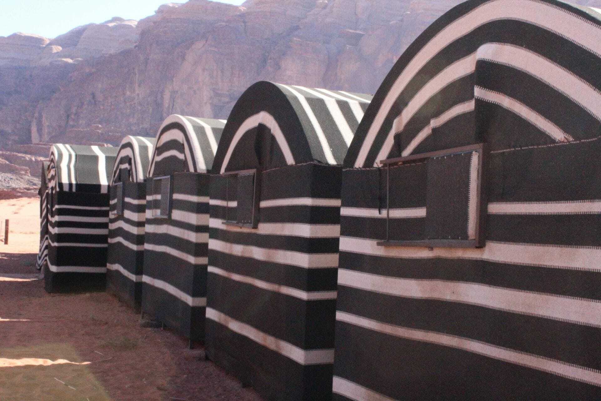Magic Bedouin Star & Tours Hotel Wadi Rum Exterior photo